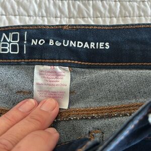 Juniors skinny jeans